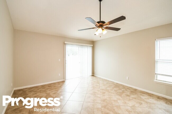 Foto del edificio - 15571 Turkoman Cir
