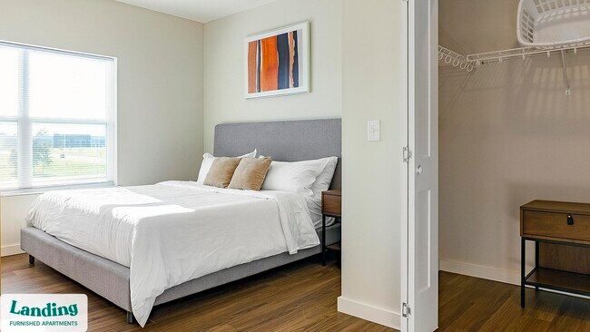 Foto del edificio - 9906 Runway Dr