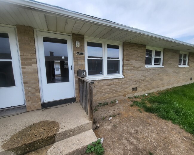 Building Photo - 2317 Salem Blvd