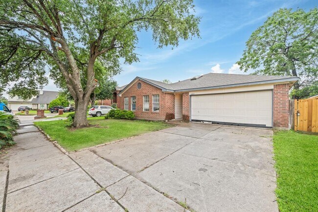 Foto del edificio - 14915 Dunster Ln