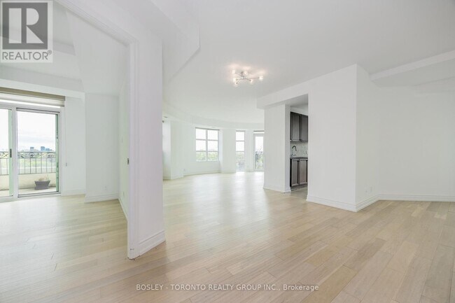 Photo du bâtiment - 650-650 Mt Pleasant Rd