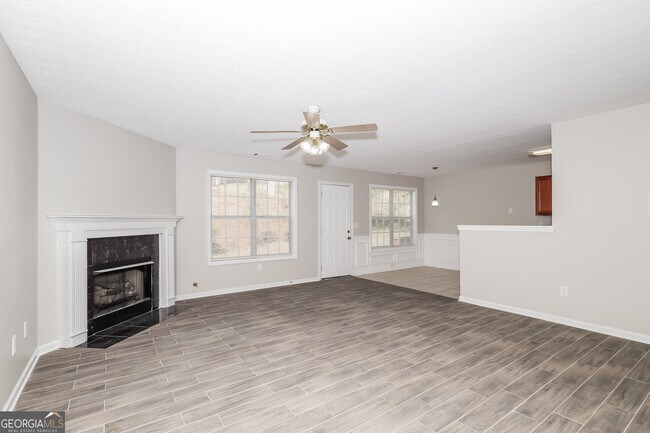 Building Photo - 6307 Lake Valley Point