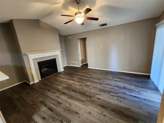 Building Photo - 9120 Sedgemoor Trail