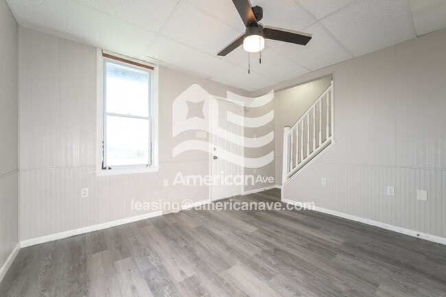 Building Photo - 806 Cowan Ave