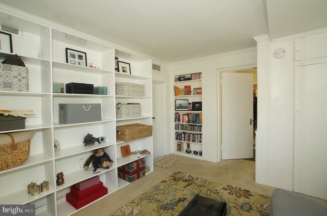 Foto del edificio - 2245 N Buchanan St