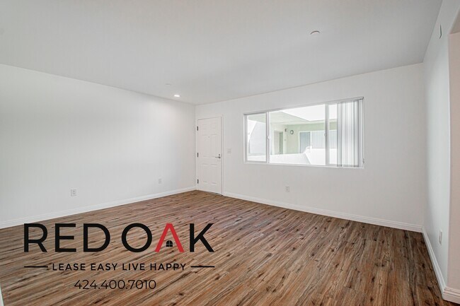 Foto del edificio - 326 S Westlake Ave