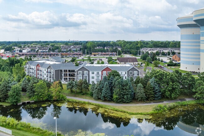 Building Photo - The Zelle at Polaris