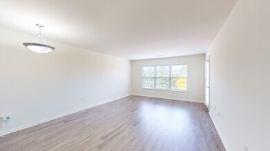 Interior Photo - 14 North