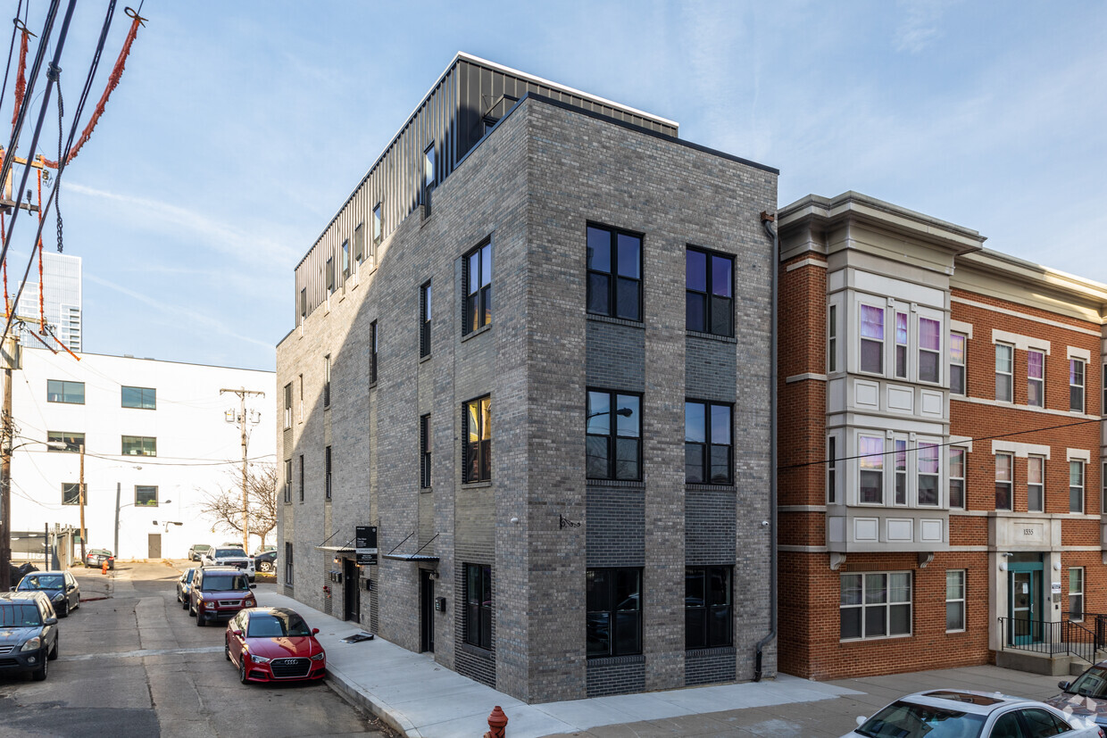 Primary Photo - 1343 Fitzwater Street