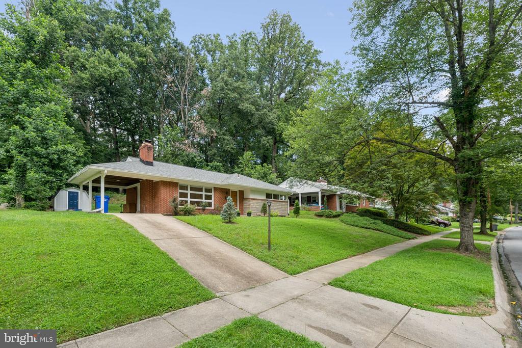 Foto principal - 10402 Royal Rd
