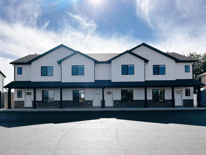 Primary Photo - 1720 E Main St