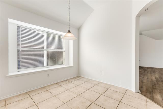 Building Photo - 3703 Applewood Rd