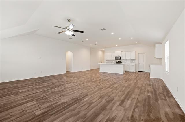 Foto del edificio - 3204 Montego Bay Ln