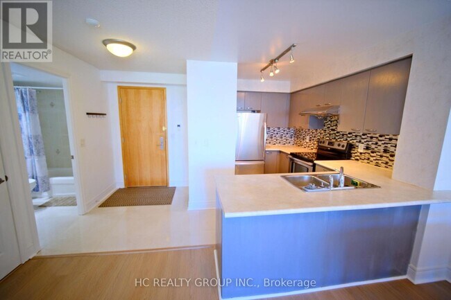 Building Photo - 62 Suncrest Blvd