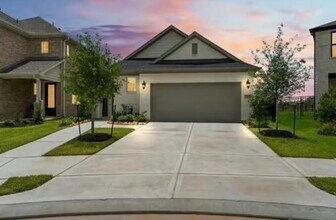 Building Photo - 724 Lake Lacosta Dr
