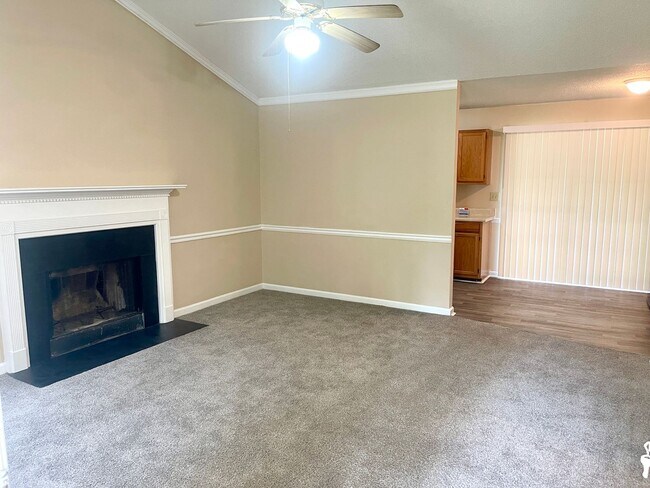 Building Photo - Step into the embrace of comfort and style...