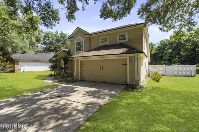 Building Photo - 3 br, 2 bath House - 12235 R Marbon Estate...