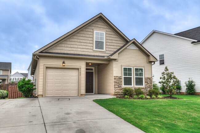 Foto del edificio - 5107 Heathbrook Dr