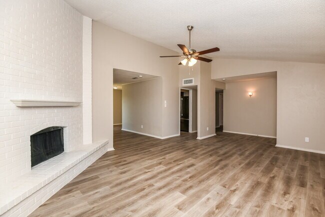 Building Photo - 1709 Lewis Trail