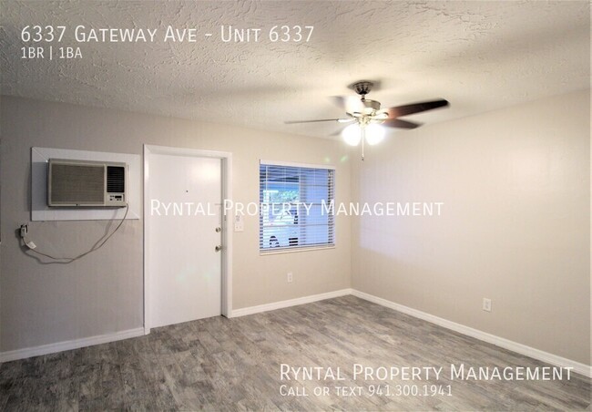 Building Photo - Lovely 1 Bedroom Condo Located in Gulf Gate!