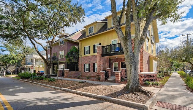 Vista de la calle Lyons Corner - Lyons Corner