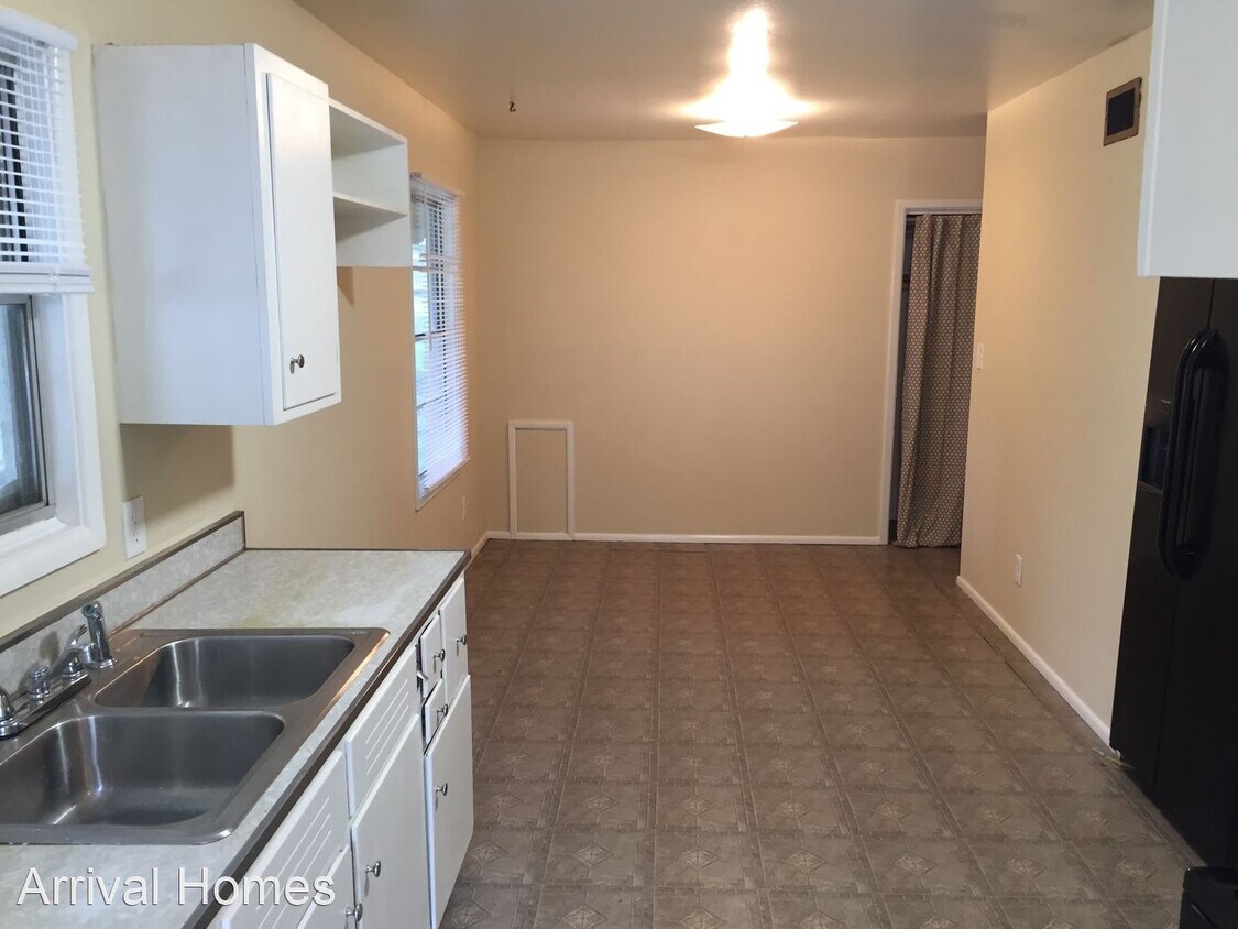 Primary Photo - 3 br, 1 bath House - 4080 Goldenrod Ct.