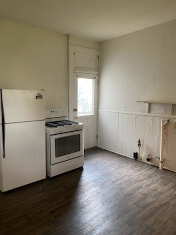 Building Photo - 417 N 11th St