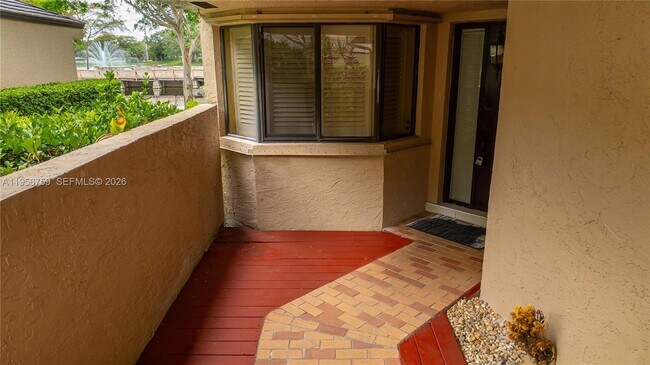 Foto del edificio - 9360 Chelsea Dr S