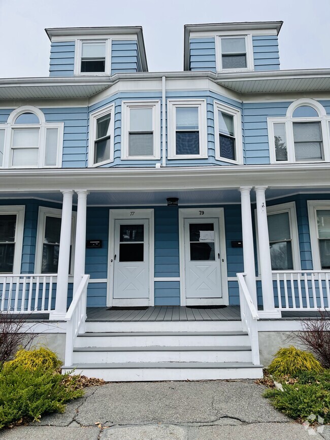 Building Photo - 77 Linden St