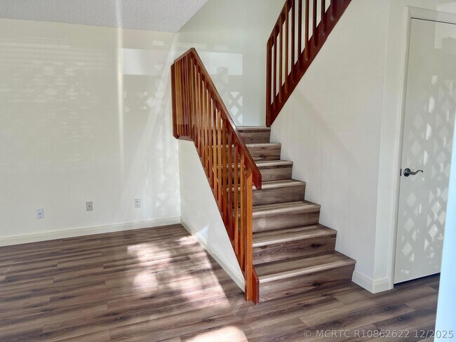 Foto del edificio - 3119 Kingston Ct