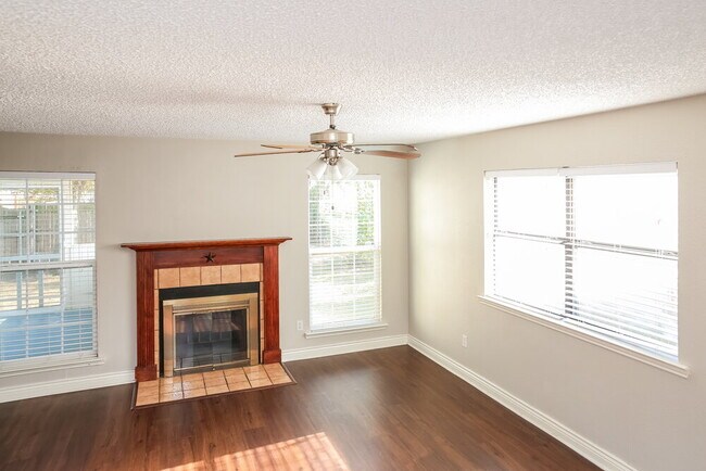 Foto del edificio - 1521 Lincolnshire Way