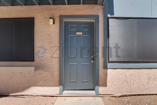 Building Photo - Unit B114