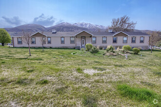 Building Photo - Scenic View Apartment Homes