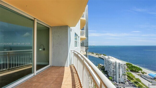 Building Photo - 2475 Brickell Ave