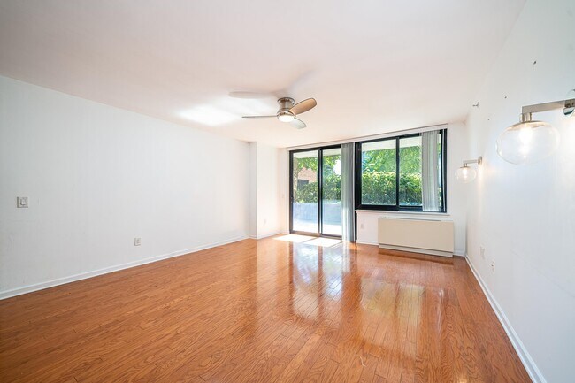 Foto del edificio - 700 Grove St