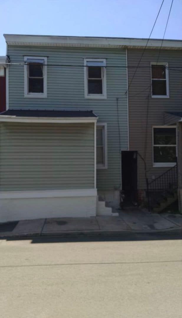 Building Photo - 728 Glen Pl