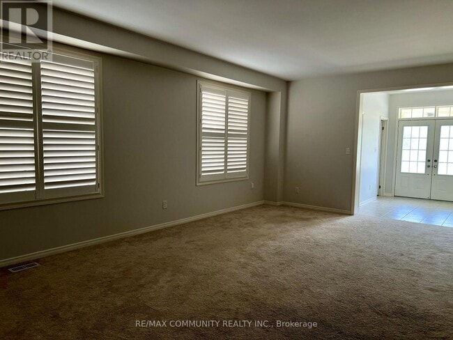 Building Photo - 2538 Stallion Dr
