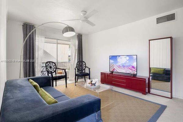 Foto principal - 8701 SW 141st St