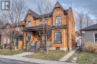 Building Photo - 27-27 Grove St