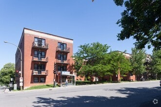 Building Photo - Queen Mary Plaza