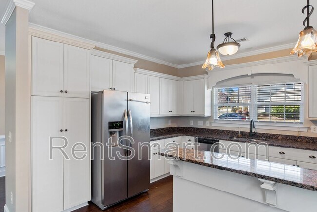 Building Photo - 418 Riley Ln