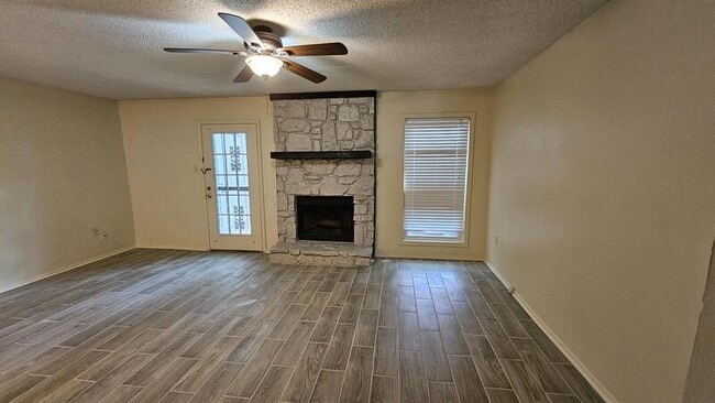 Building Photo - 6969 Wesley Ct