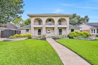 Building Photo - 9322 Petersham Dr
