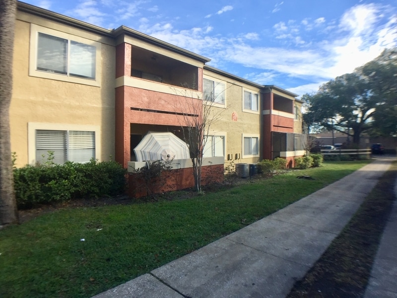 Photo - 652 Kenwick Circle