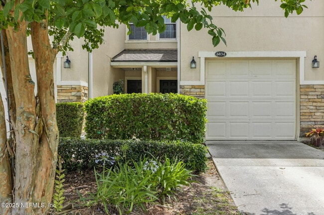 Building Photo - 6034 Bartram Village Dr