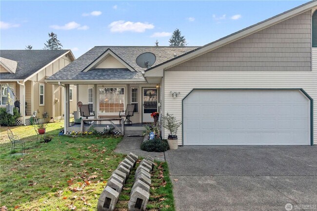 Foto del edificio - Quiet Updated Townhome in Prime Location!