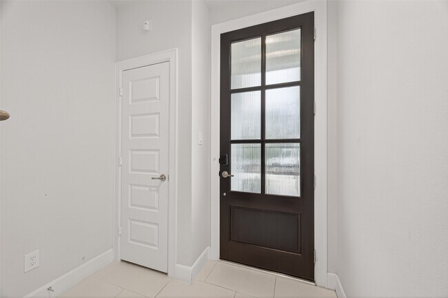 Foto del edificio - 2712 Grand Fountains Dr