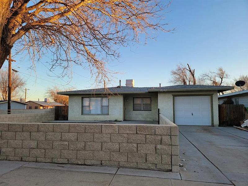 2042 Panamint St House Rental in Mojave, CA