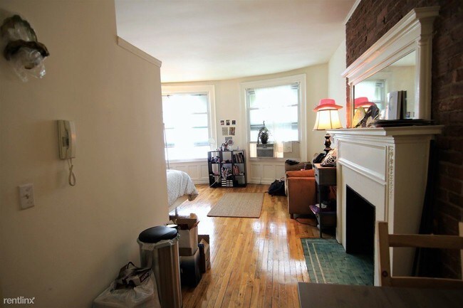 Foto del edificio - 310 W 81st St