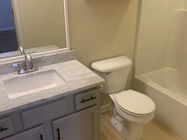 Building Photo - 603 Sandpiper Dr